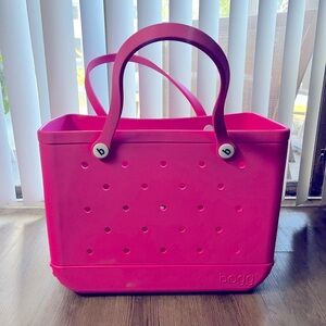 Original Large Bogg Bag Tote in Hot Pink.  Two clear inserts. NEW